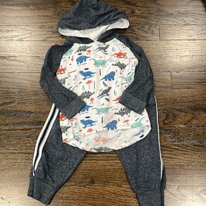 Free Planet Jogger Set